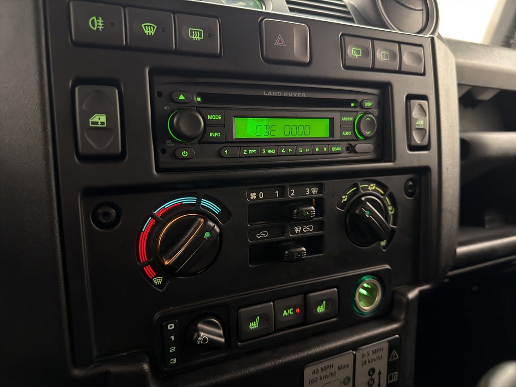 Vehicle Image 25