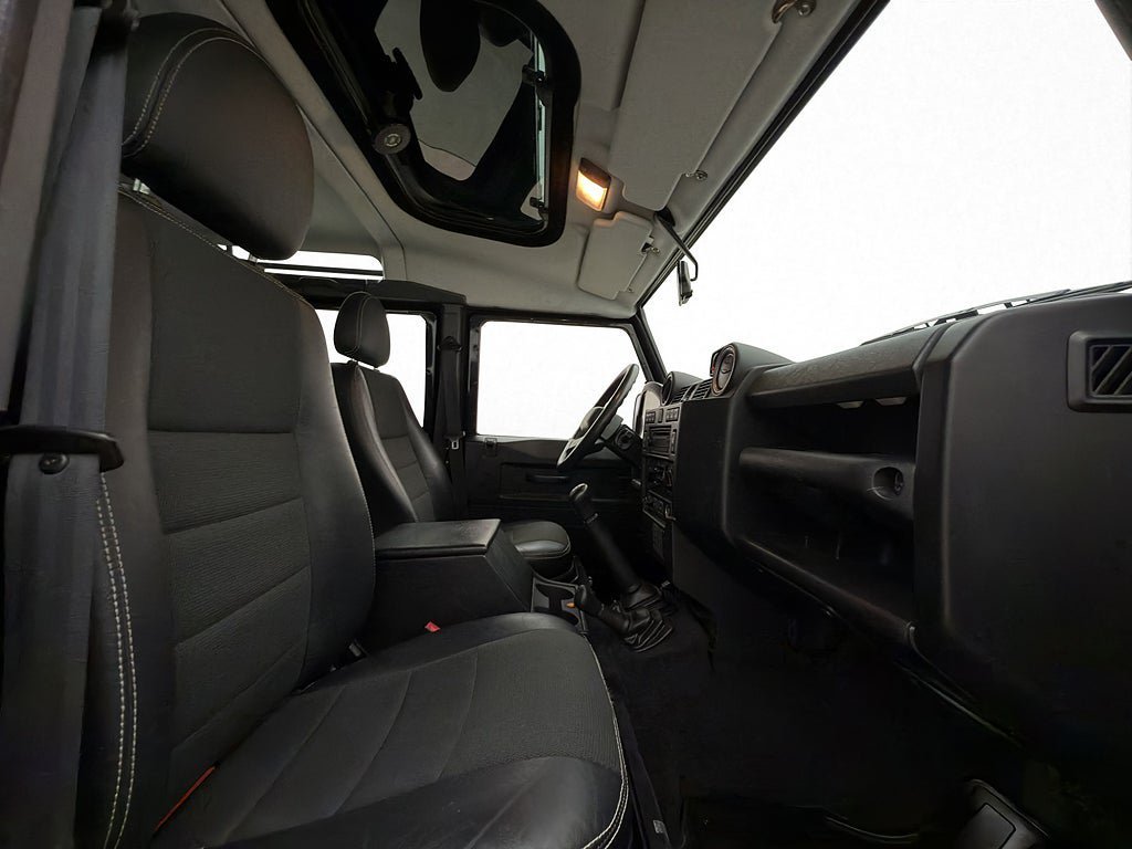 Vehicle Image 28