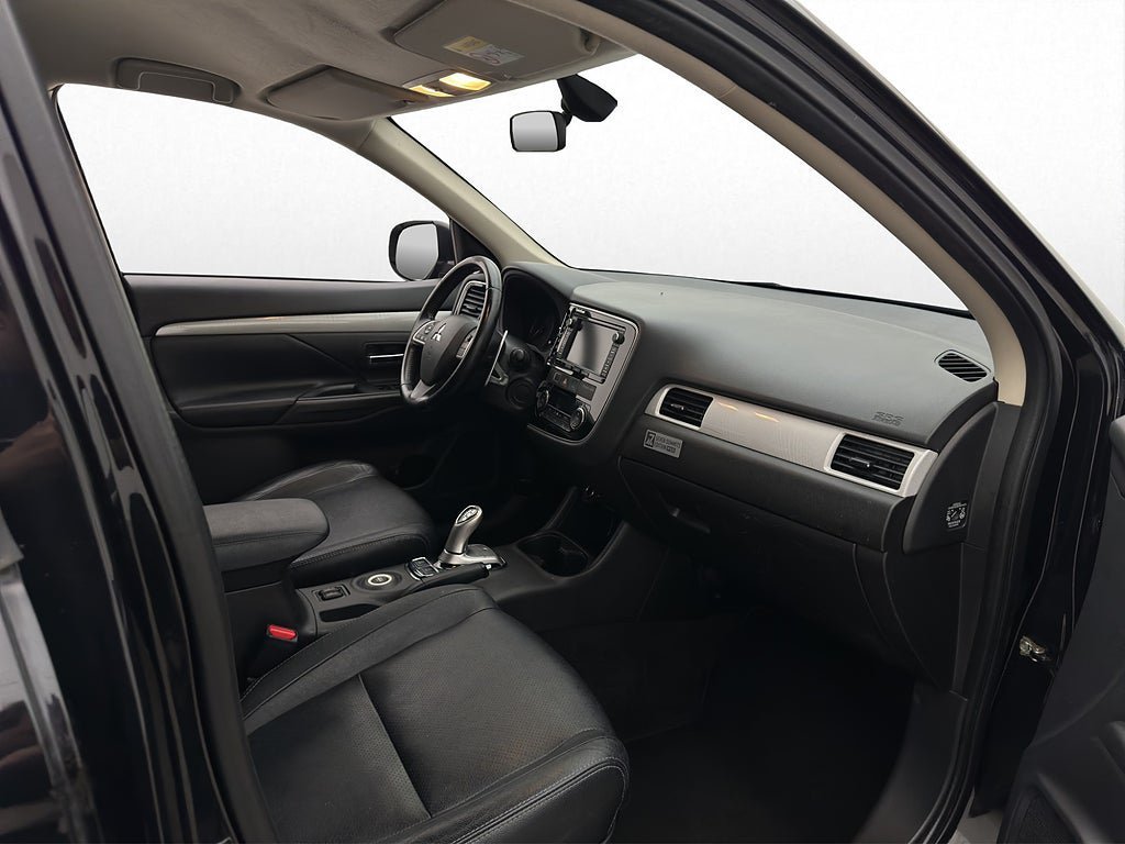 Vehicle Image 22
