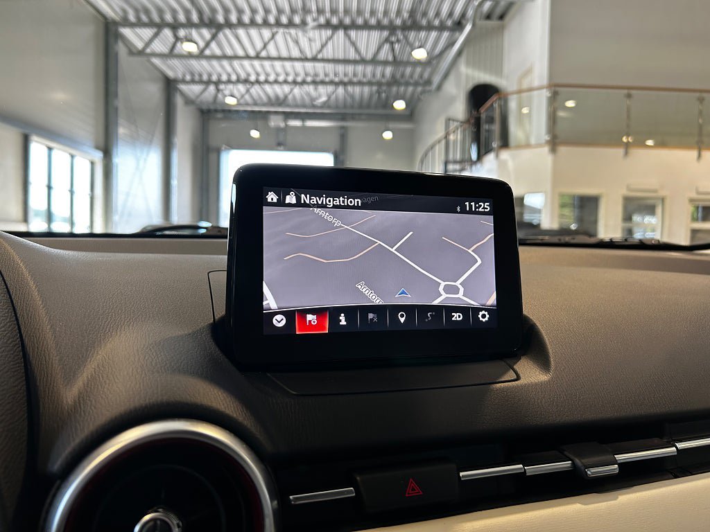 Vehicle Image 13