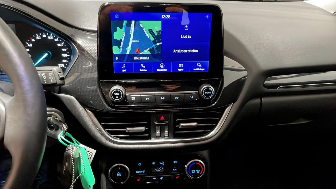 Vehicle Image 9