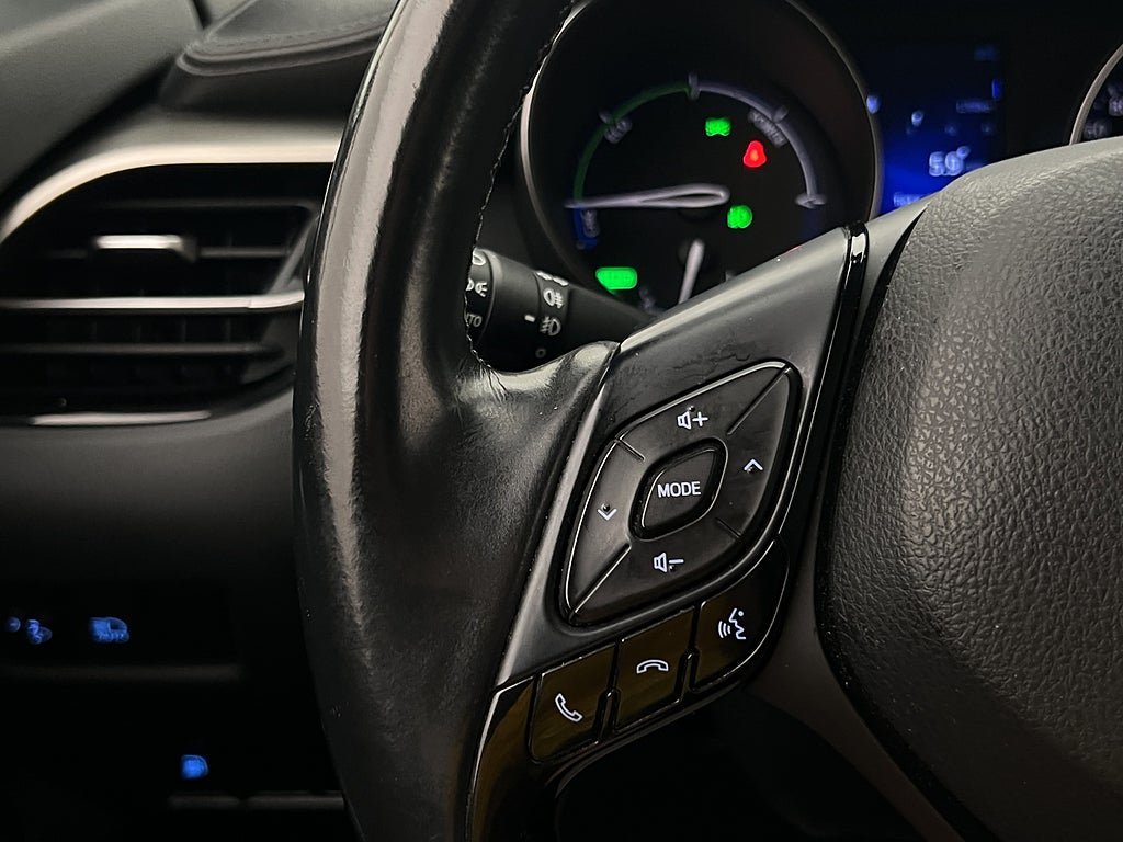 Vehicle Image 15