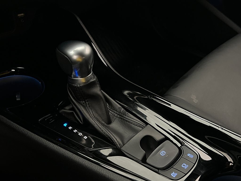 Vehicle Image 22