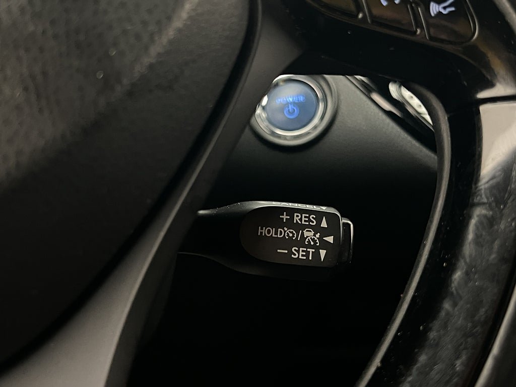 Vehicle Image 32