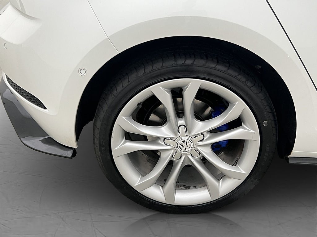 Vehicle Image 30