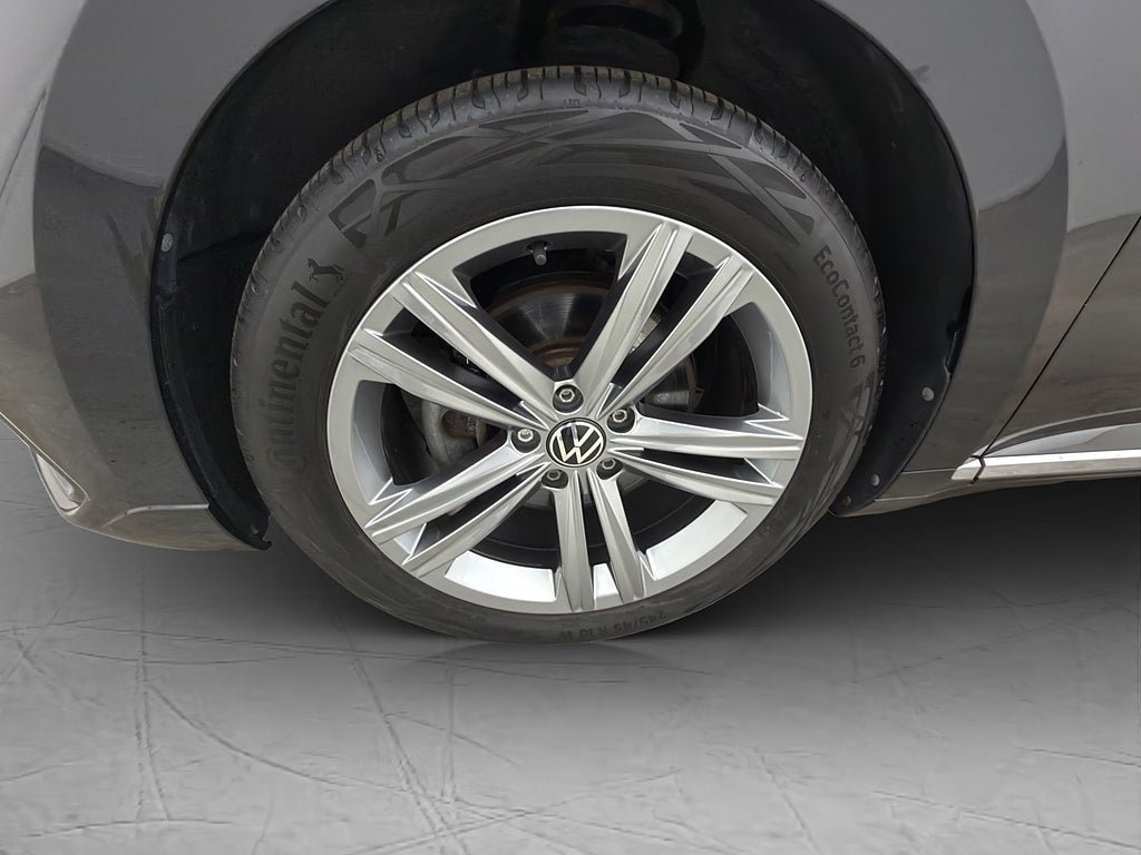 Vehicle Image 33