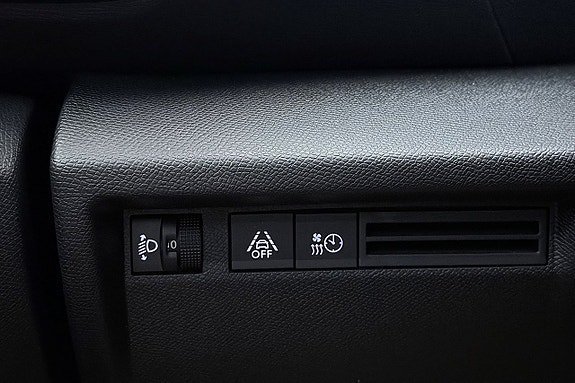 Vehicle Image 29