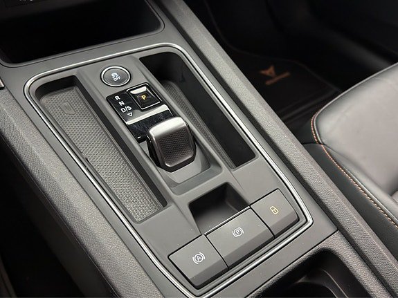 Vehicle Image 24