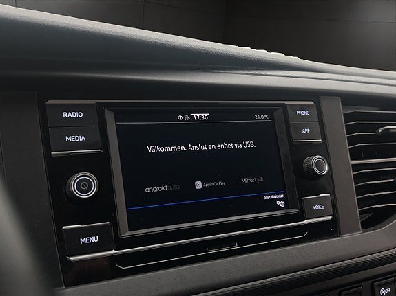 Vehicle Image 24