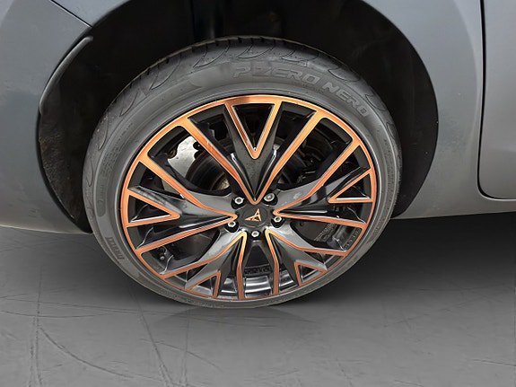 Vehicle Image 34