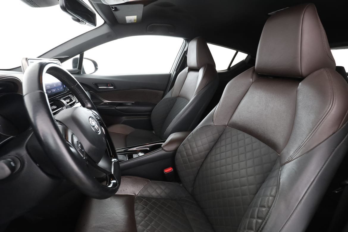 Vehicle Image 11