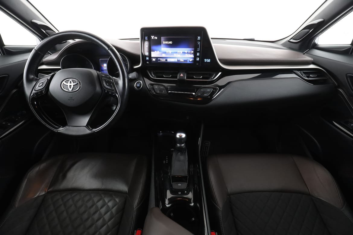 Vehicle Image 13