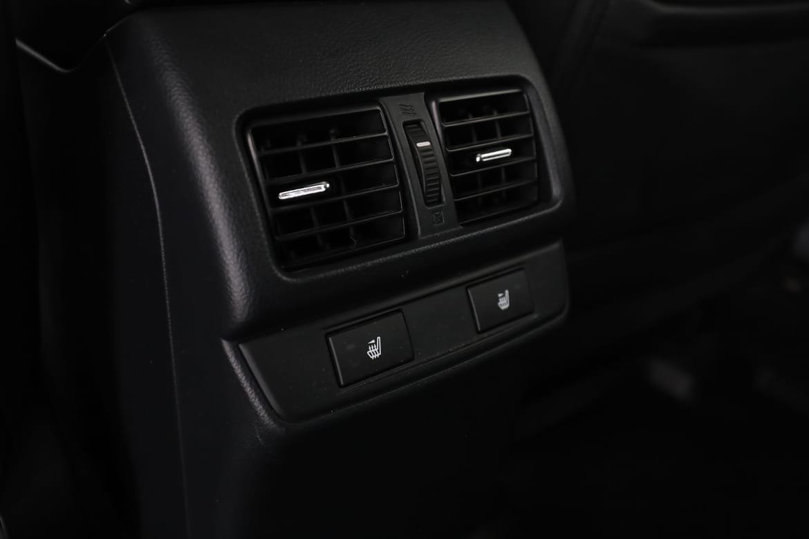 Vehicle Image 42