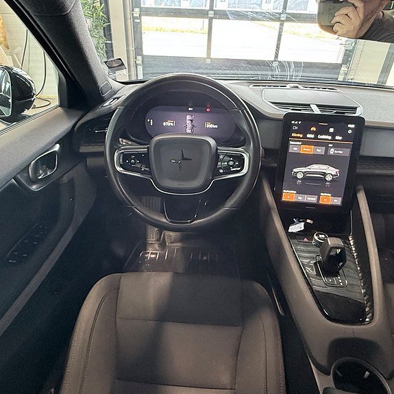 Vehicle Image 17