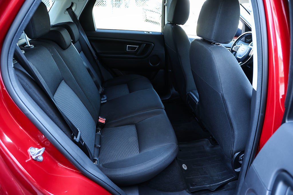 Vehicle Image 12