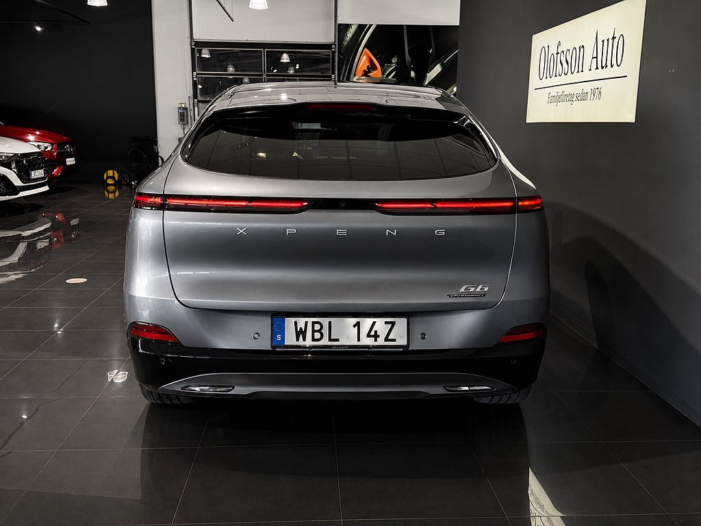 Vehicle Image 6