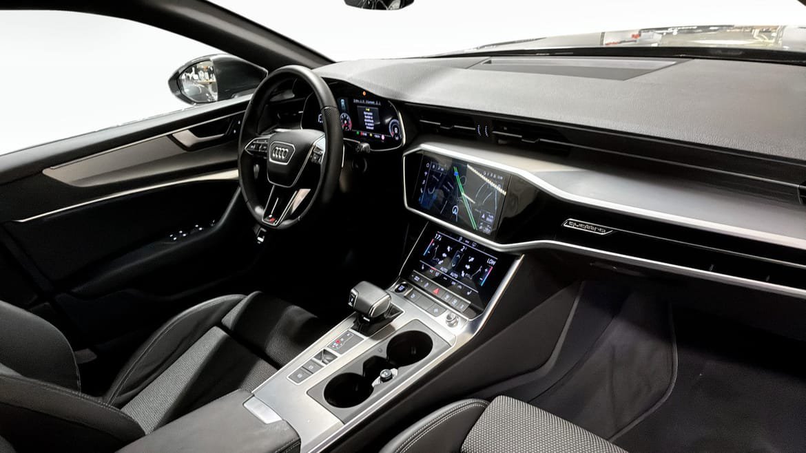 Vehicle Image 11