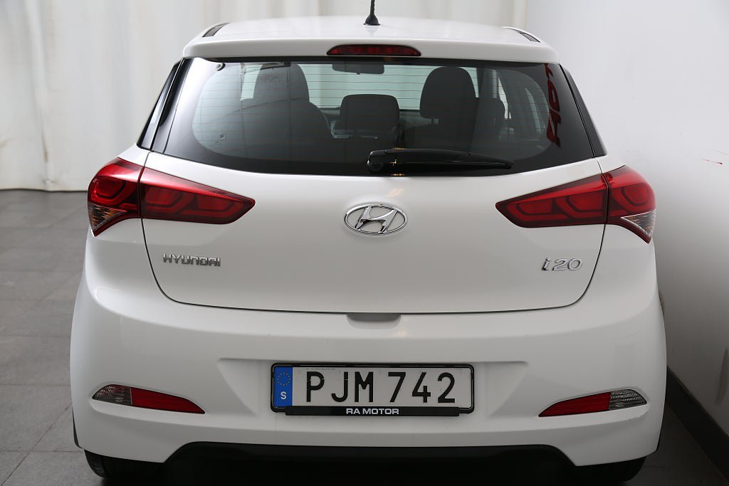 Vehicle Image 23