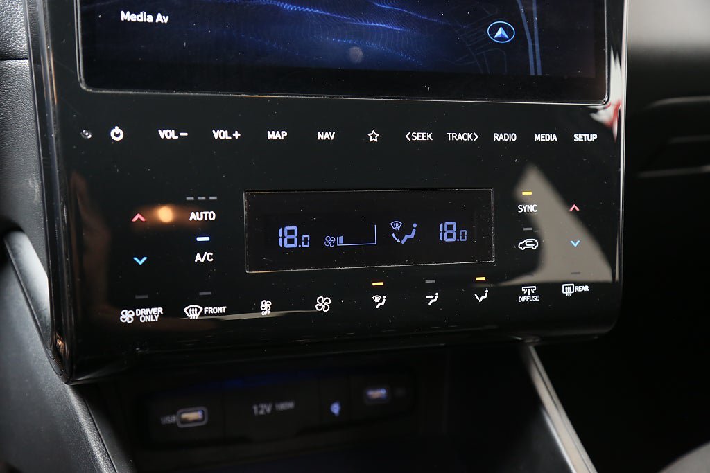 Vehicle Image 26