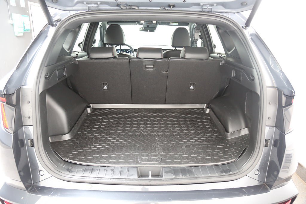 Vehicle Image 32