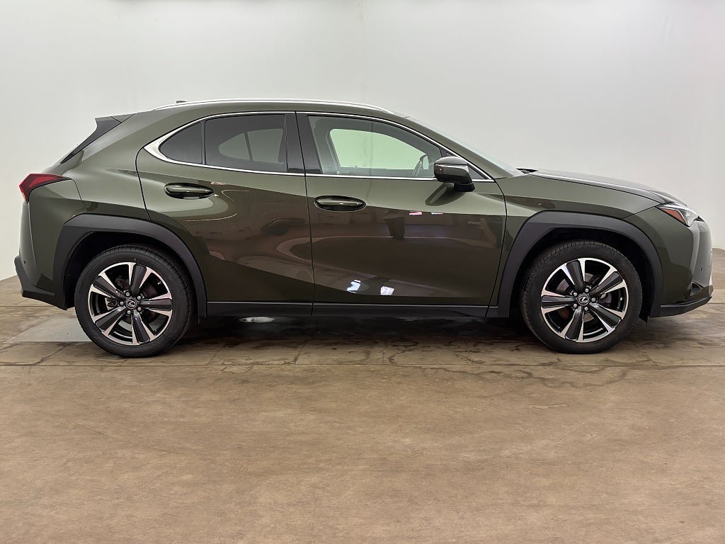 Vehicle Image 7