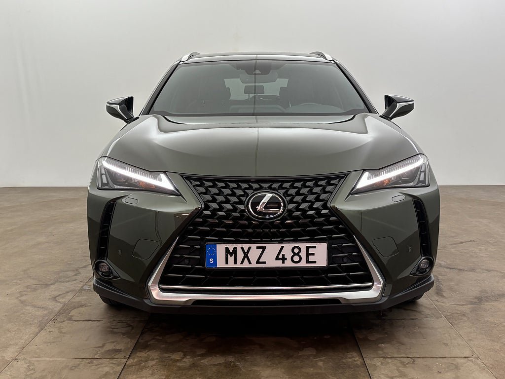Vehicle Image 9