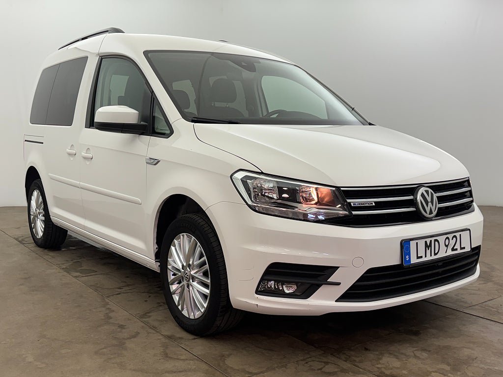 Vehicle Image 8