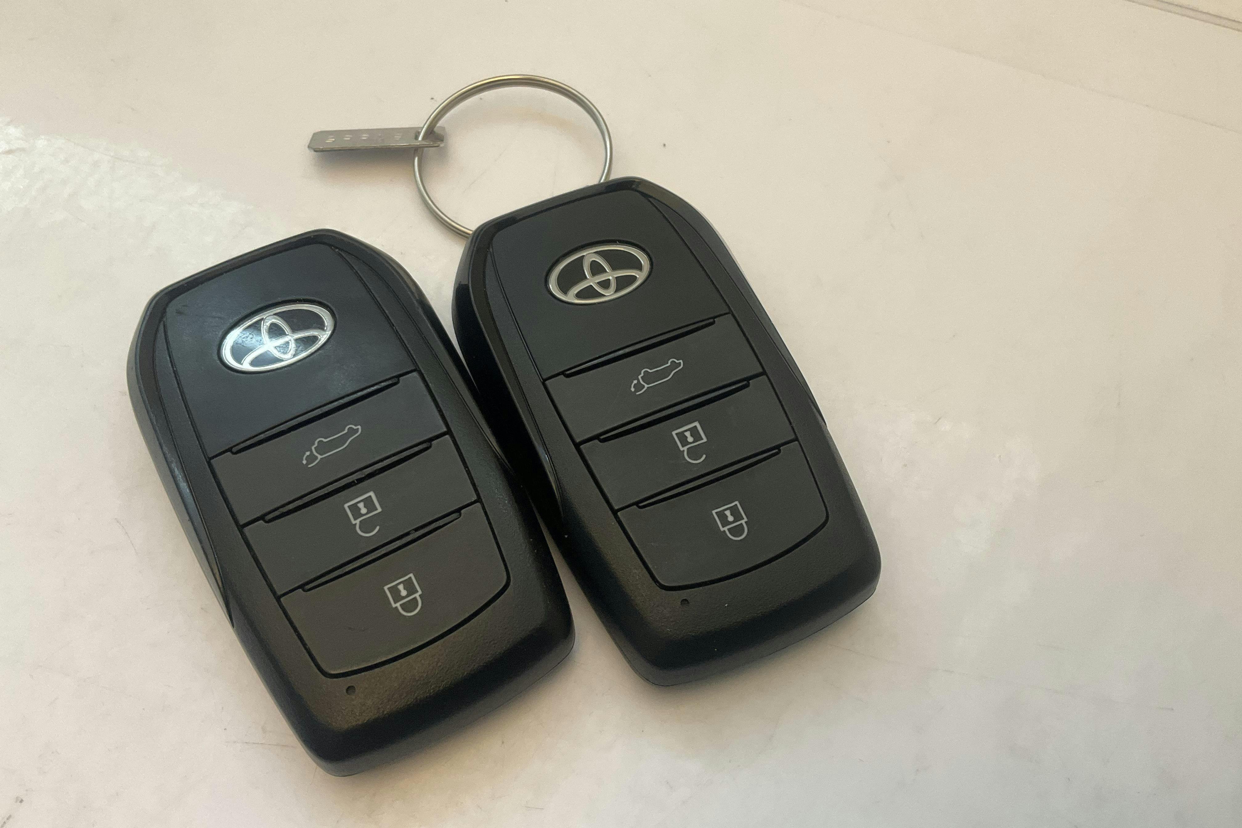 Vehicle Image 14