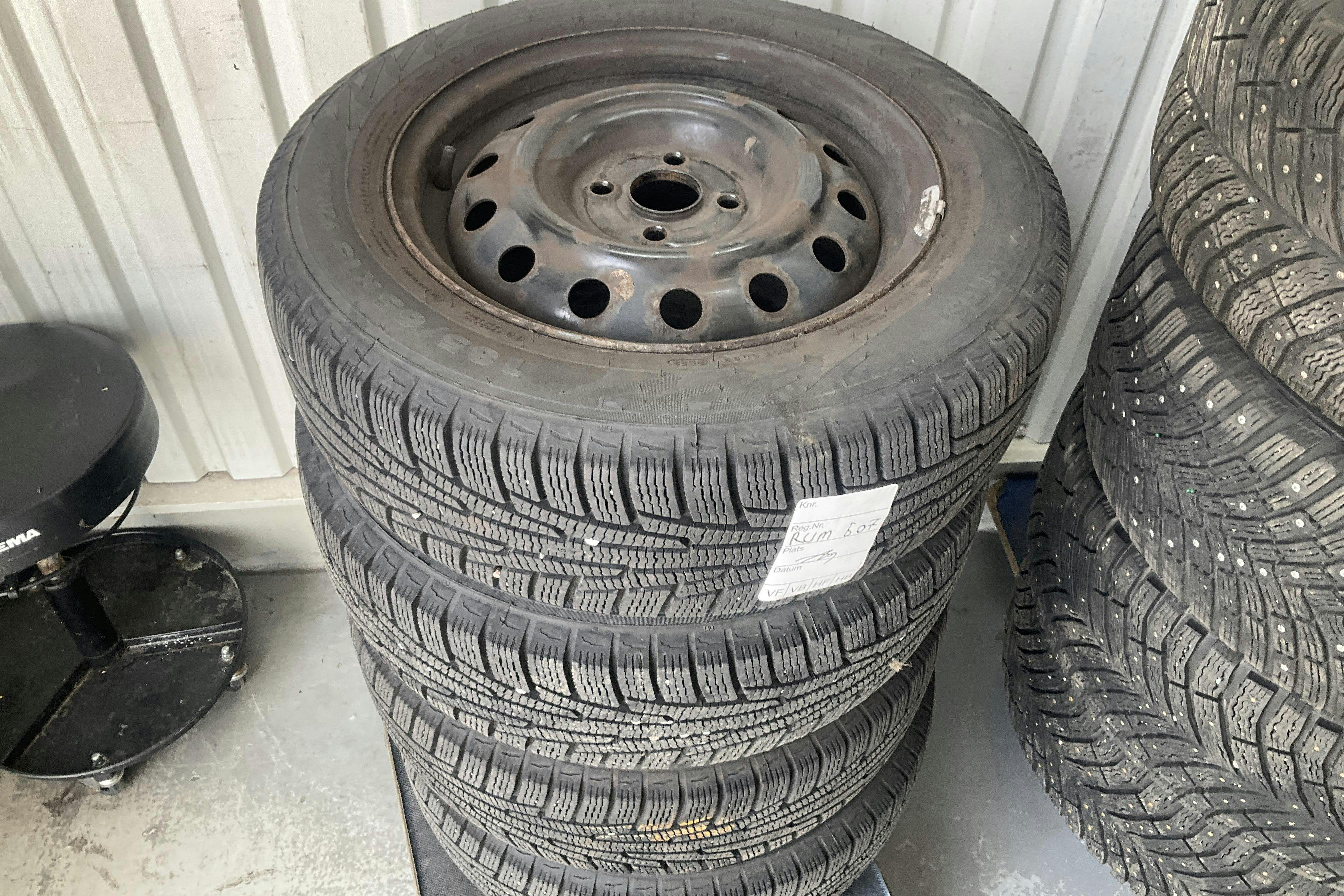 Vehicle Image 11