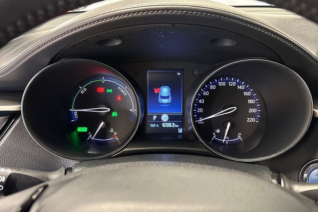 Vehicle Image 16
