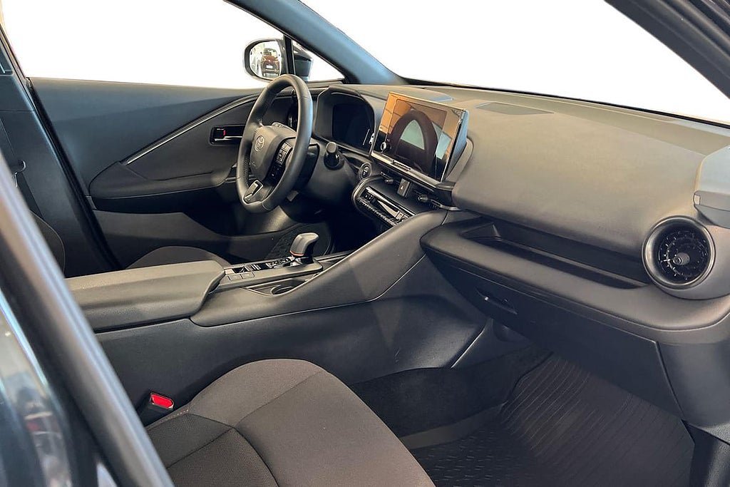 Vehicle Image 7