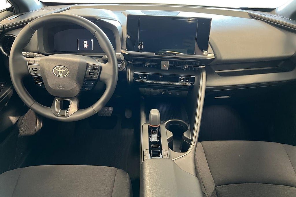 Vehicle Image 10