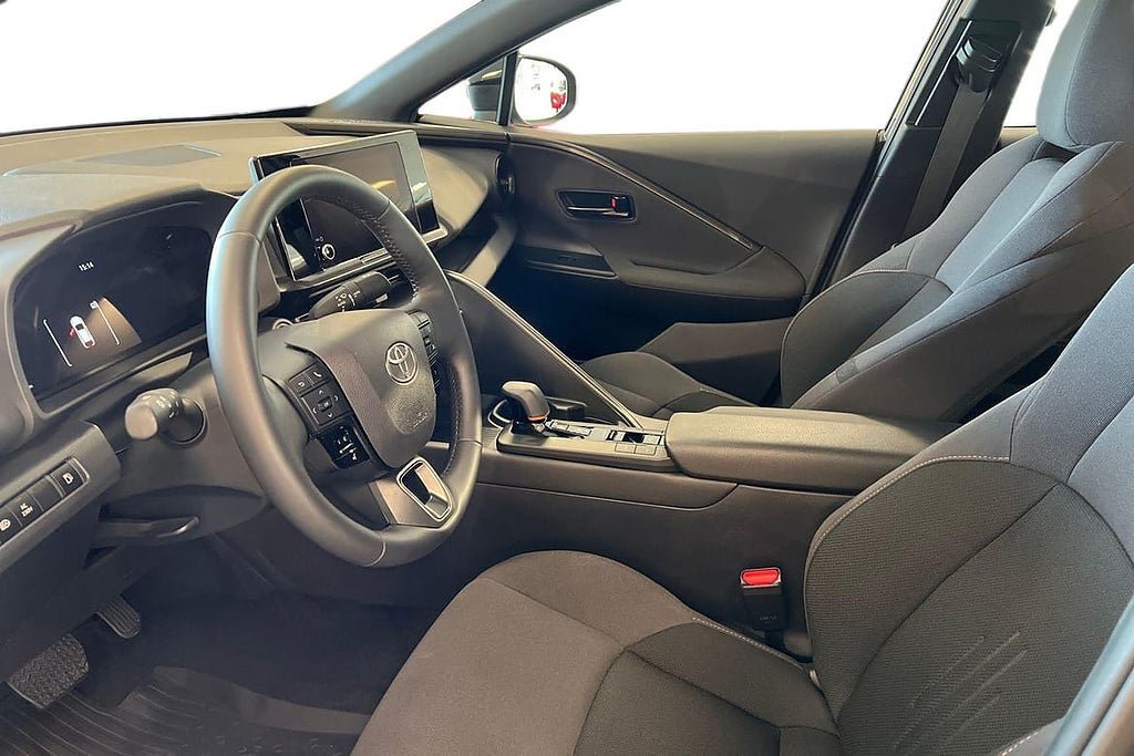 Vehicle Image 14