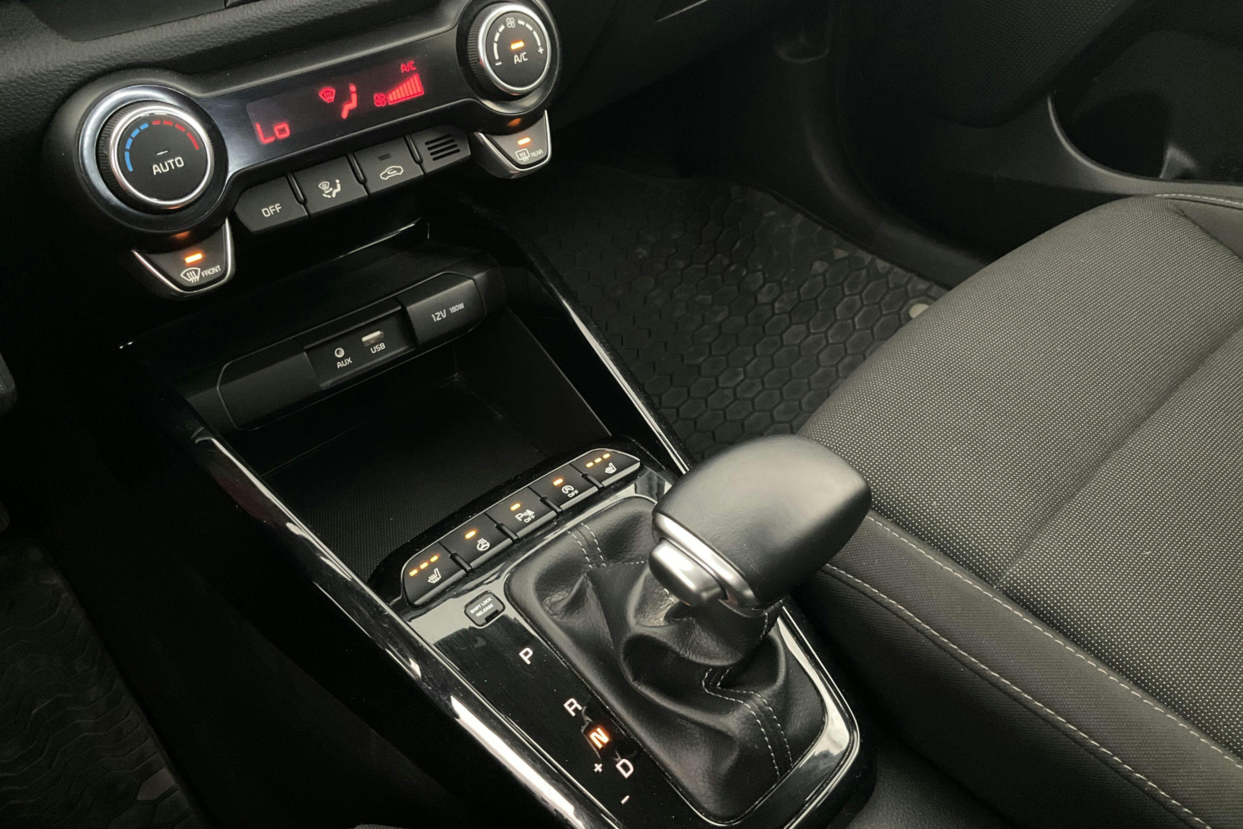 Vehicle Image 15