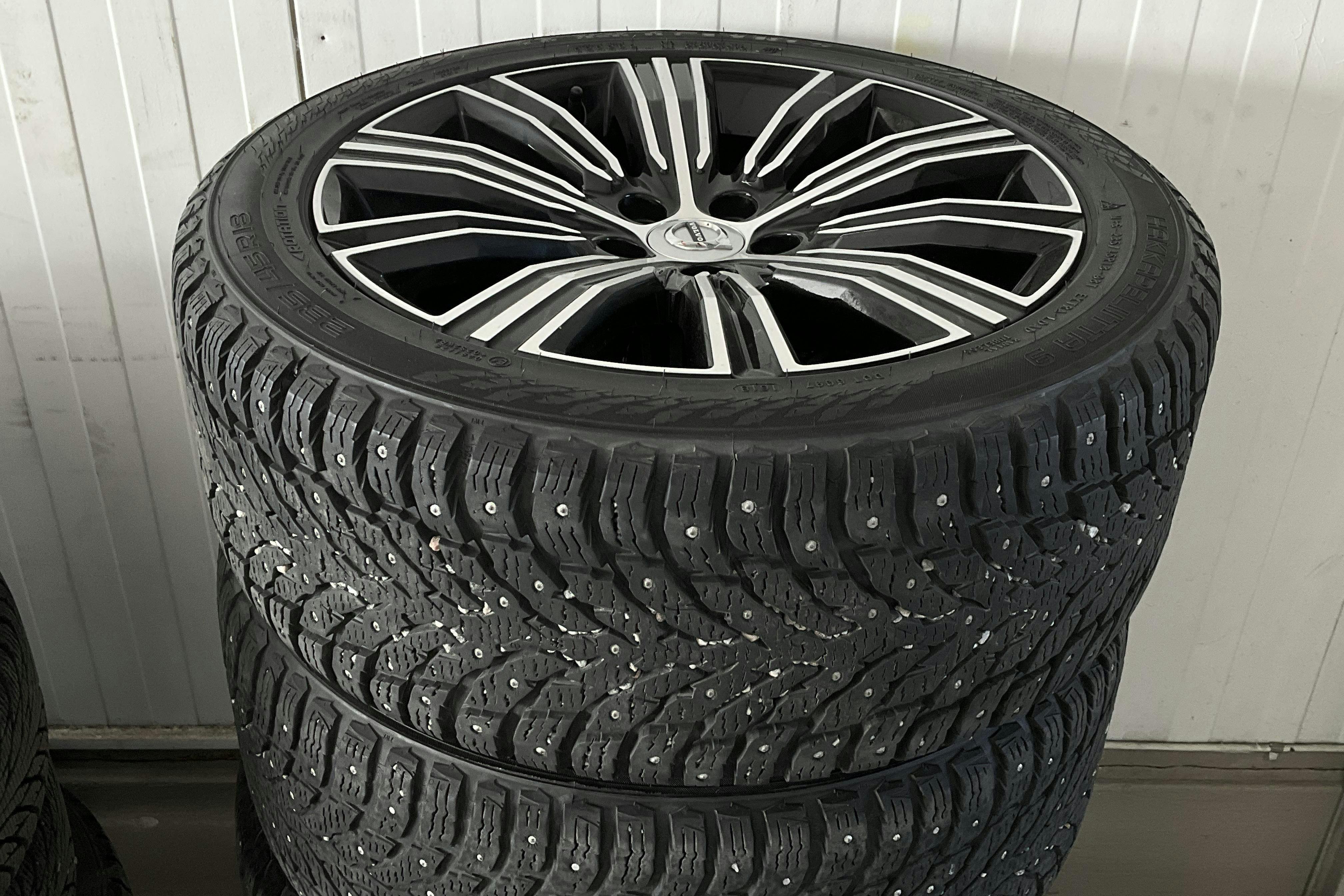 Vehicle Image 19