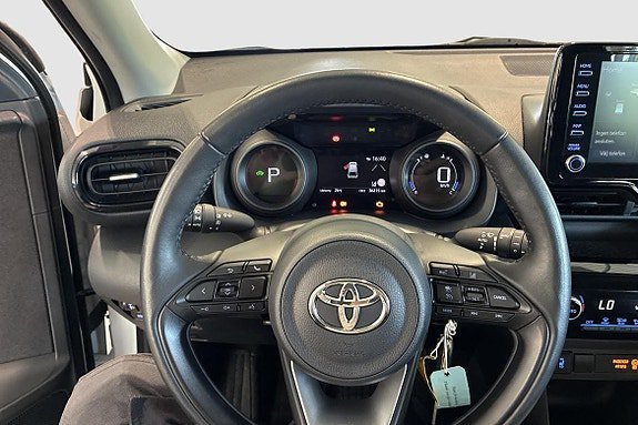 Vehicle Image 11