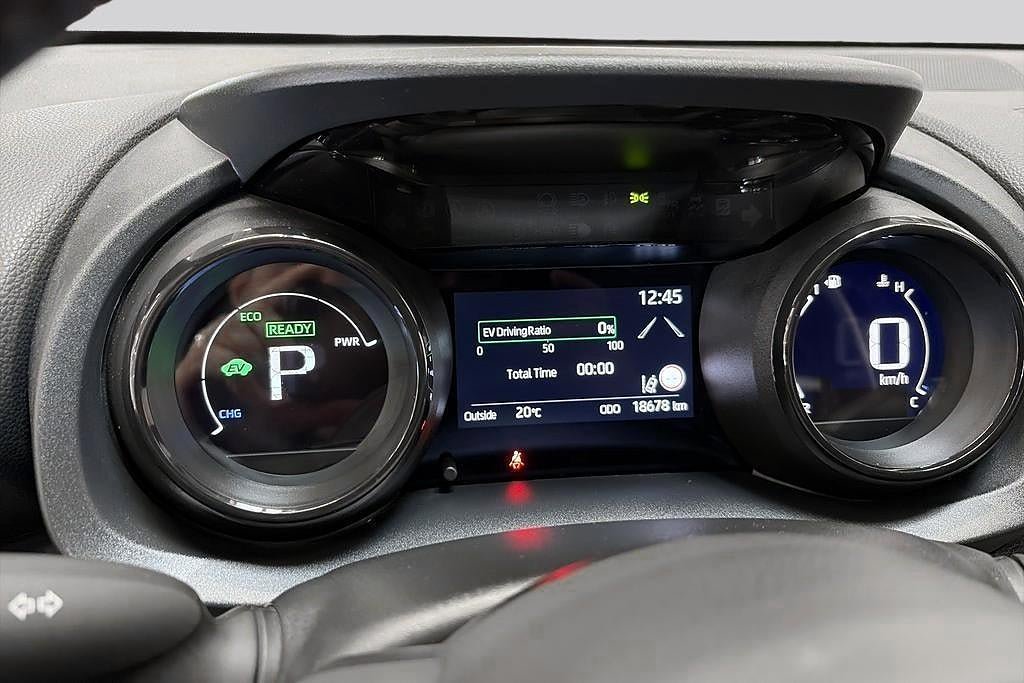Vehicle Image 11