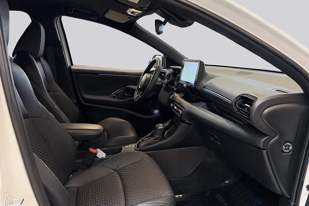 Vehicle Image 18