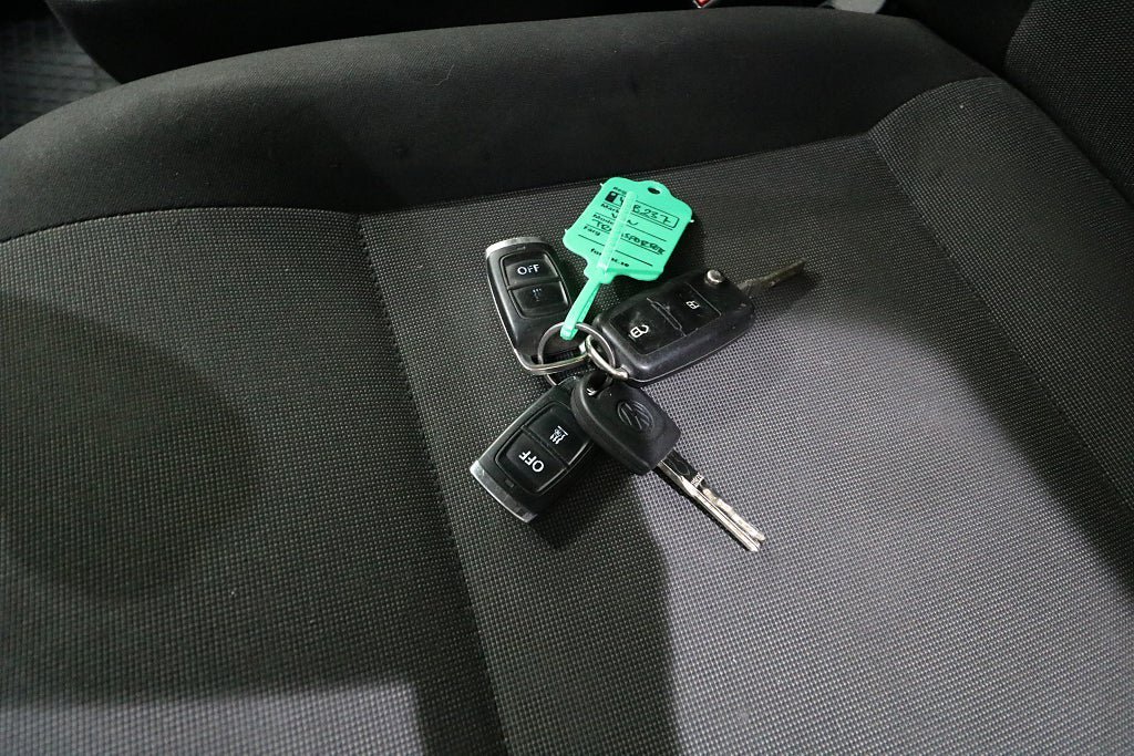 Vehicle Image 11