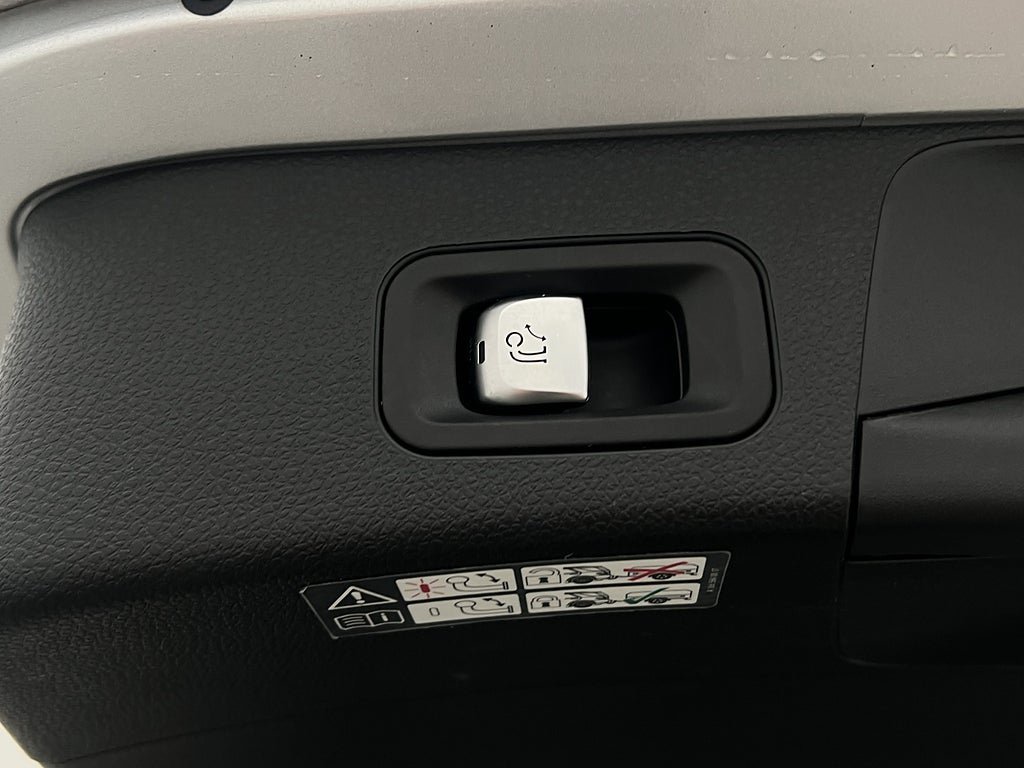 Vehicle Image 29