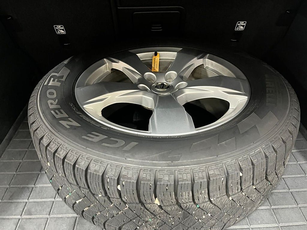 Vehicle Image 21