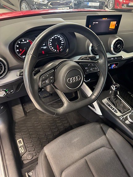Vehicle Image 14