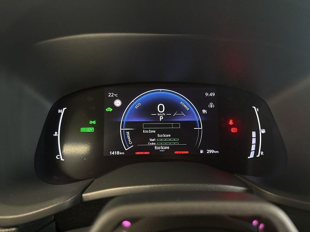 Vehicle Image 12