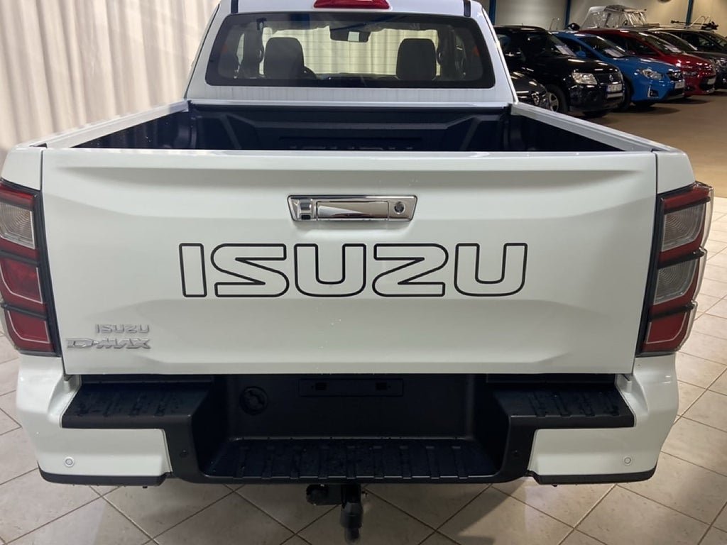 Vehicle Image 8