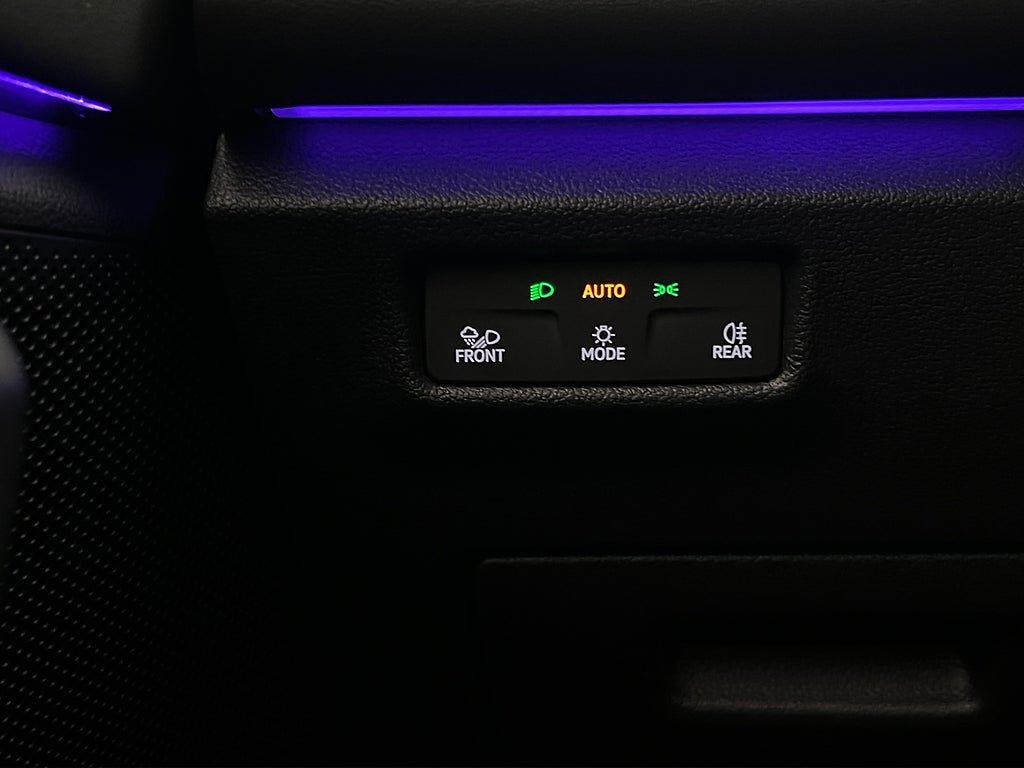 Vehicle Image 28