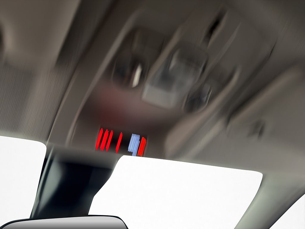 Vehicle Image 32