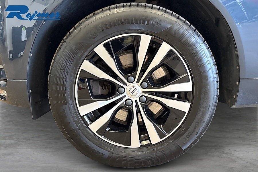 Vehicle Image 23