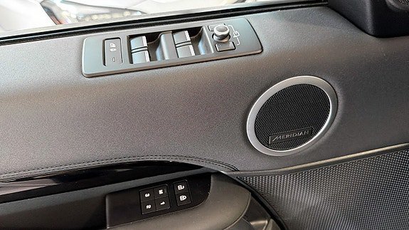 Vehicle Image 23
