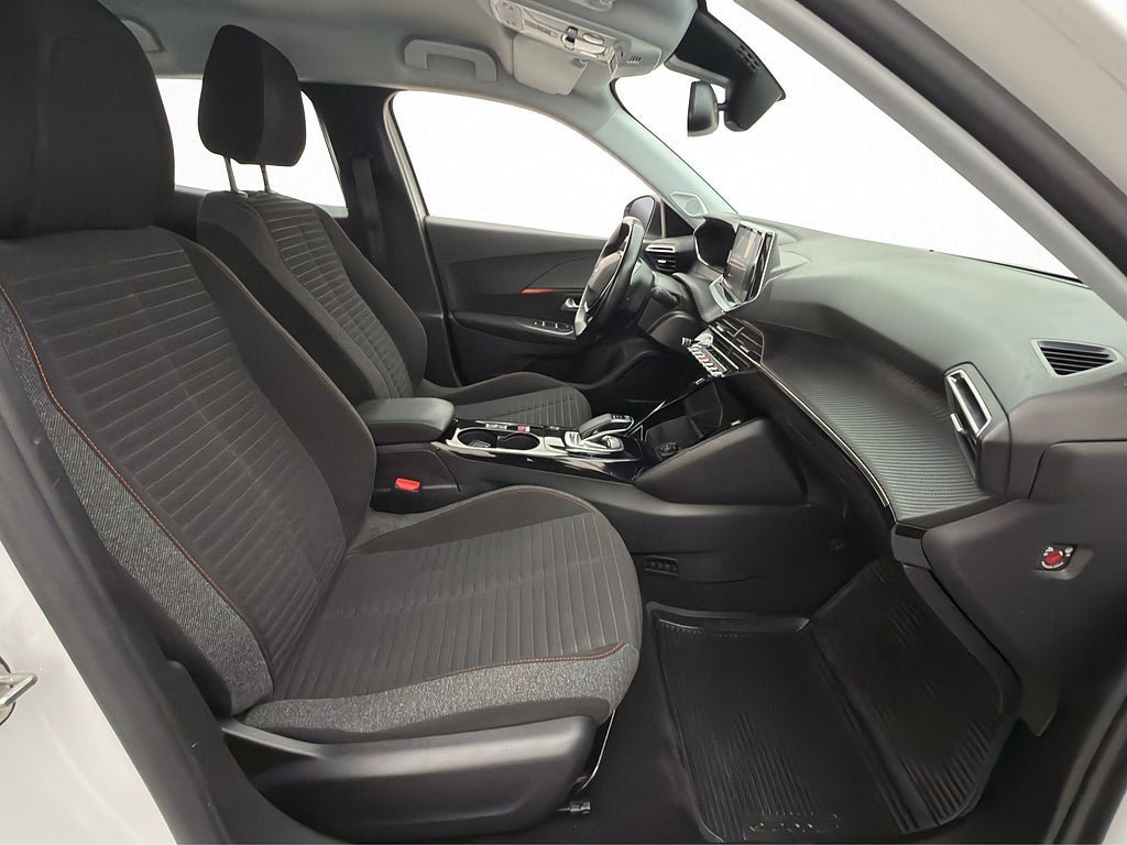 Vehicle Image 28