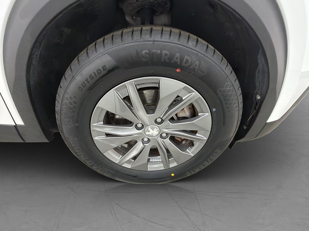 Vehicle Image 35